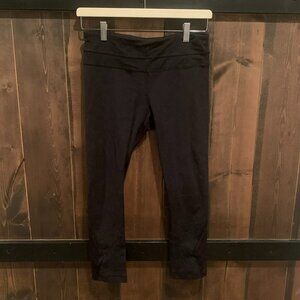 Lululemon Running Crops Women's Size 6
